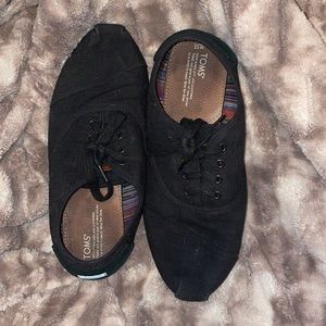 Men’s TOMS